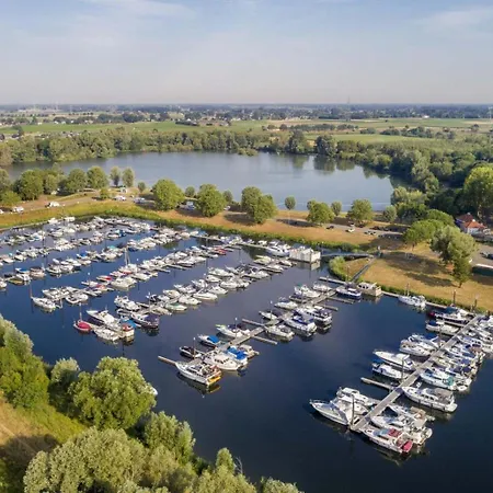 De Maasterp - Watervillage 2 Tekne *